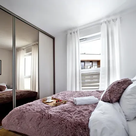 Apartament 2 Bedroom Obozowa 16
