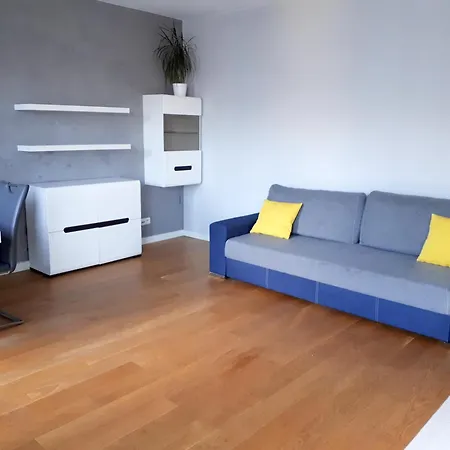 2 Bedroom Obozowa 16
